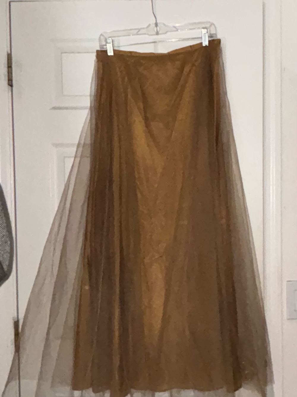 Maxou vintage Women Evening Gold Maxi Tulle Skirt never been worn